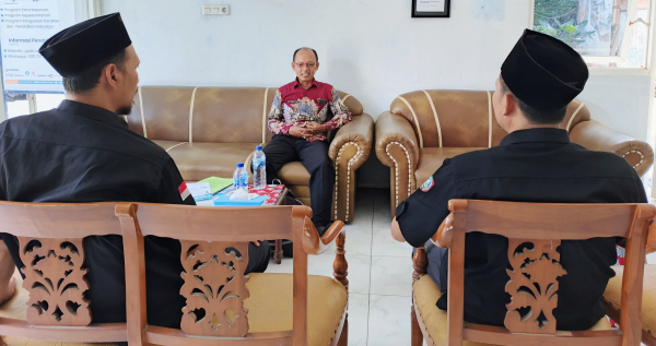 Kunjungan Pengawas Pembina yang Baru